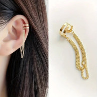 Moderne Ohrklemme mit Kette – Leichtes Accessoire für Damen | Trendiger Schmuck